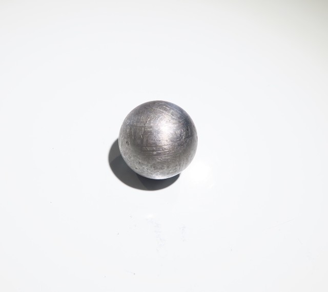 超安い Sparkle GEM約29mm 天然隕石 メテオライト ギベオン鉄隕石 丸玉 スフィア